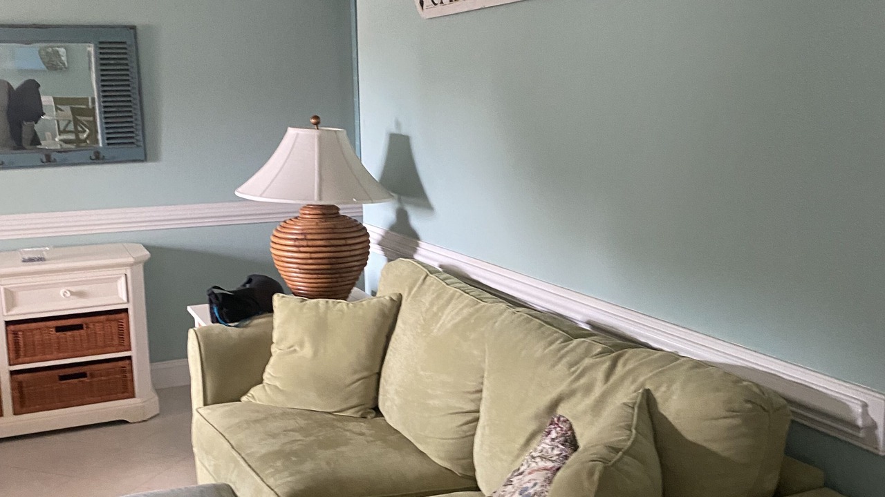 Photo of Livingroom in Pine Knoll Shores