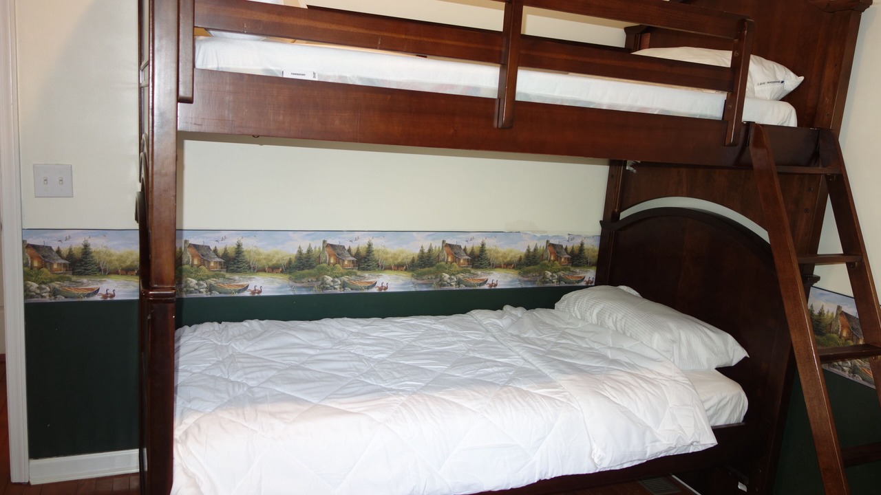 Photo of Bedroom in Frank