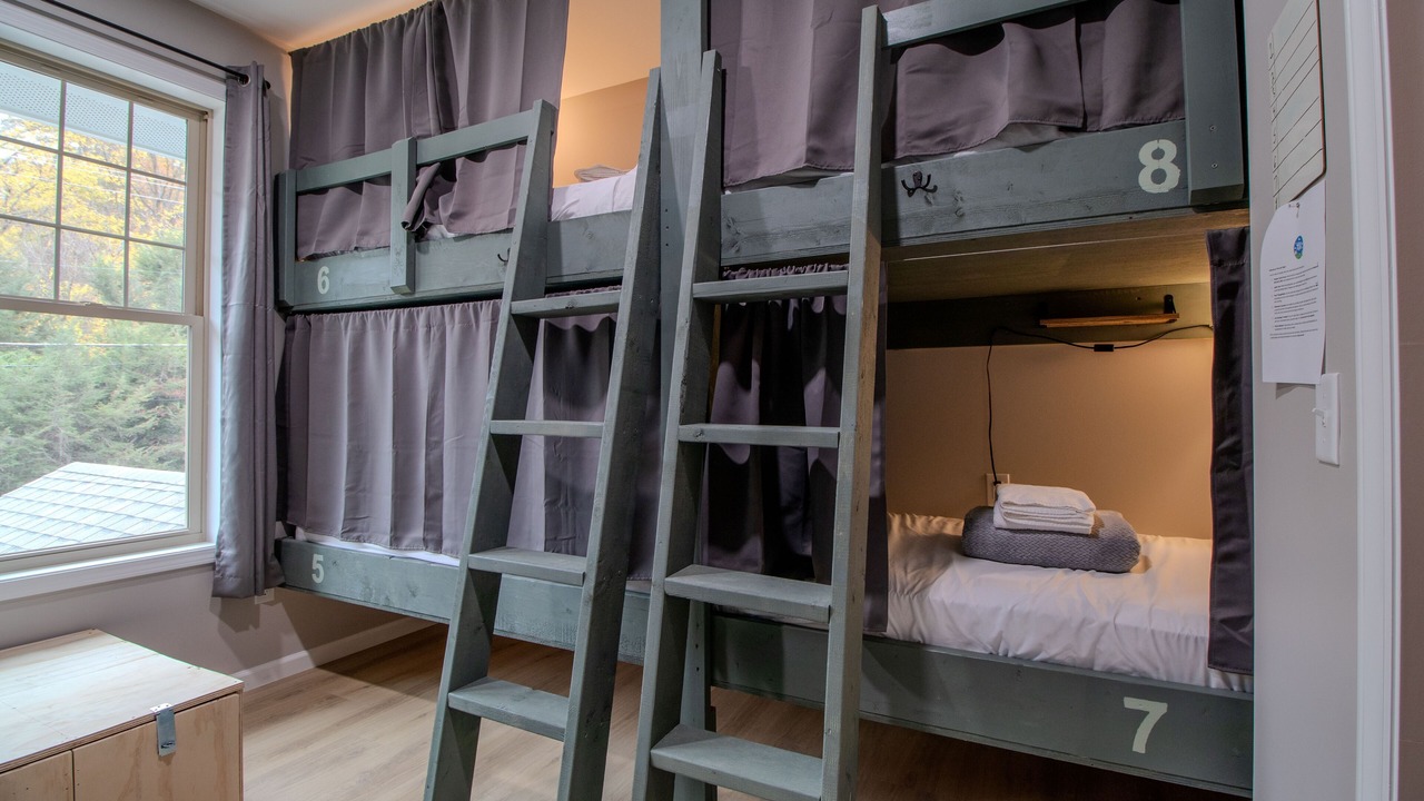 Photo of Bedroom in Woodfin