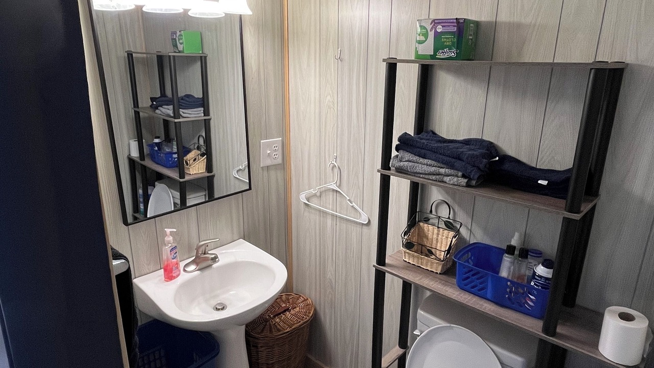 Photo of Bathroom in Alexander County