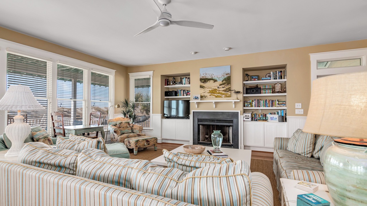 Photo of Livingroom in Flora's Bluff