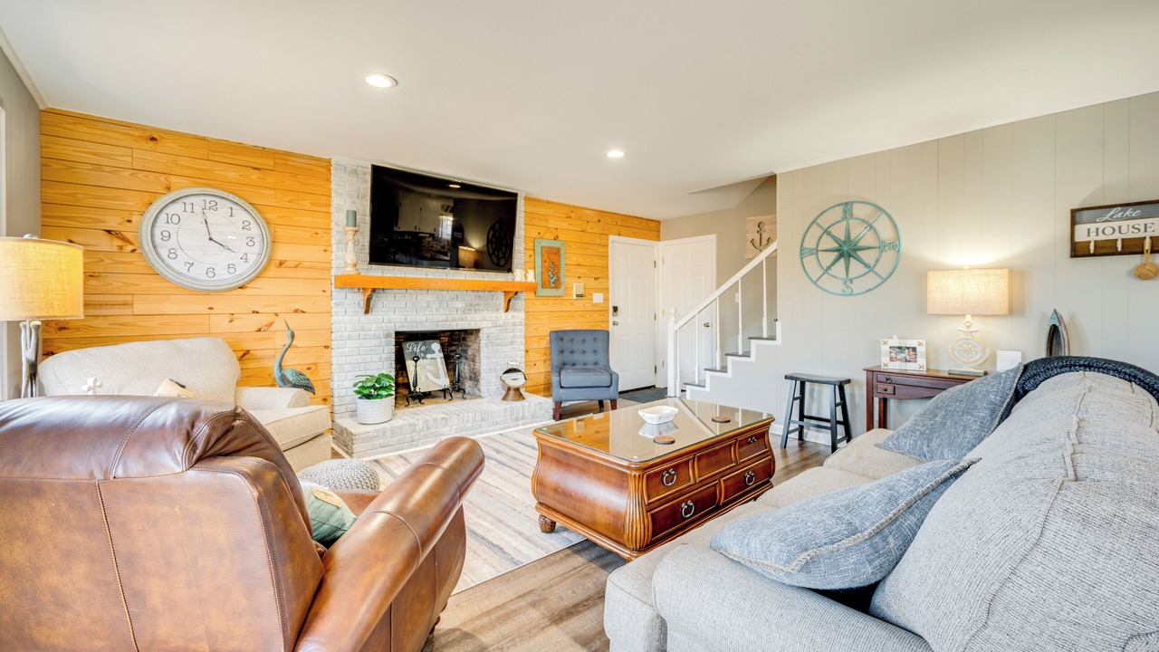 Photo of Bedroom in Troutman