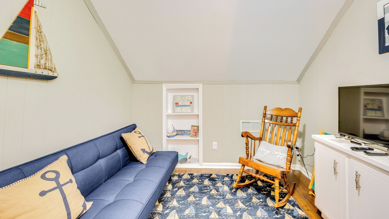 Photo of Bedroom in Troutman