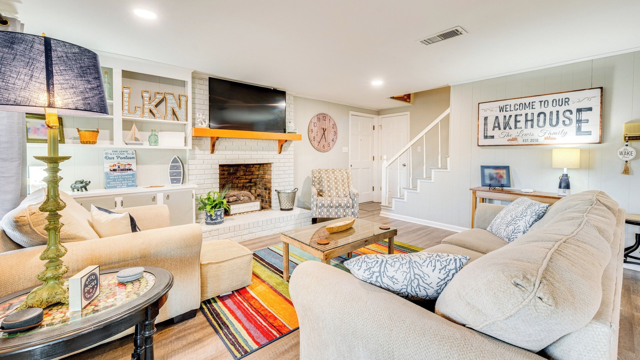 Photo of Bedroom in Troutman