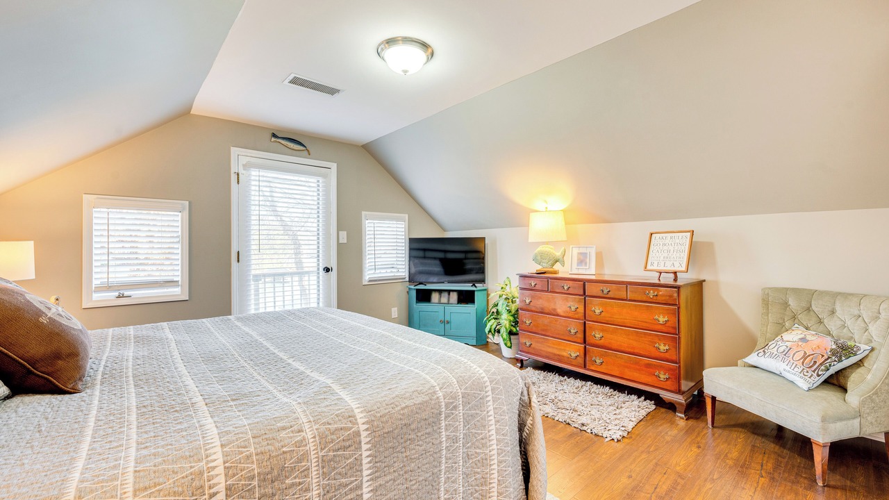 Photo of Bedroom in Troutman