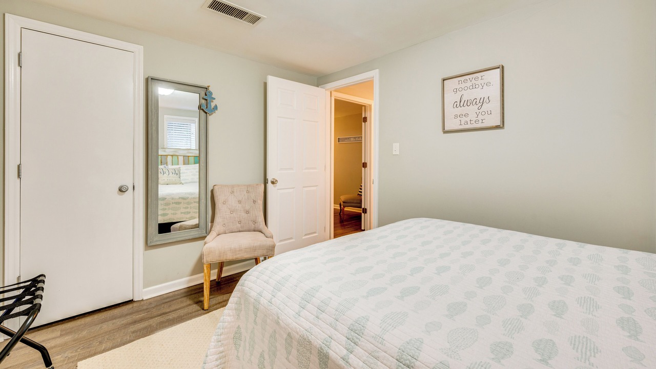 Photo of Bedroom in Troutman