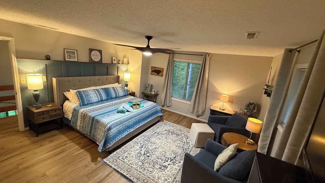 Photo of Bedroom in Southmont