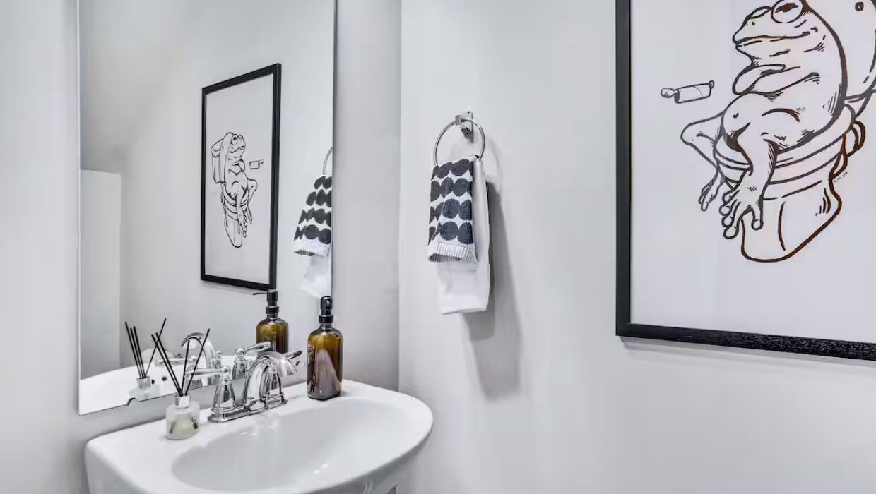Photo of Bathroom in Sunset Road