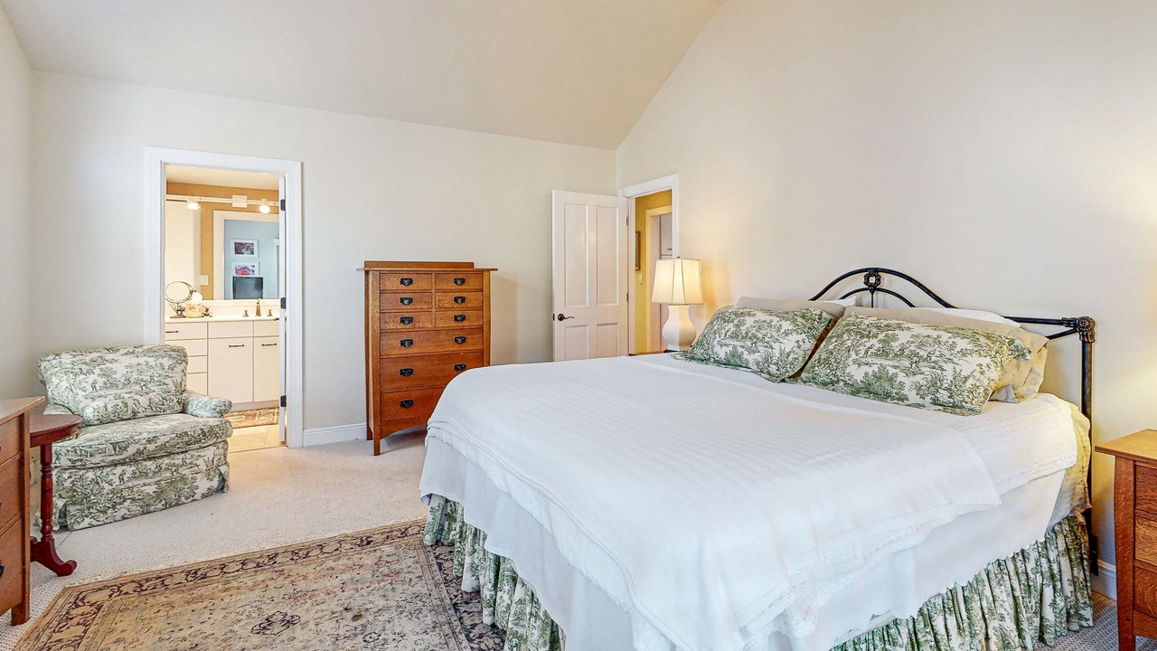 Photo of Bedroom in Sapphire