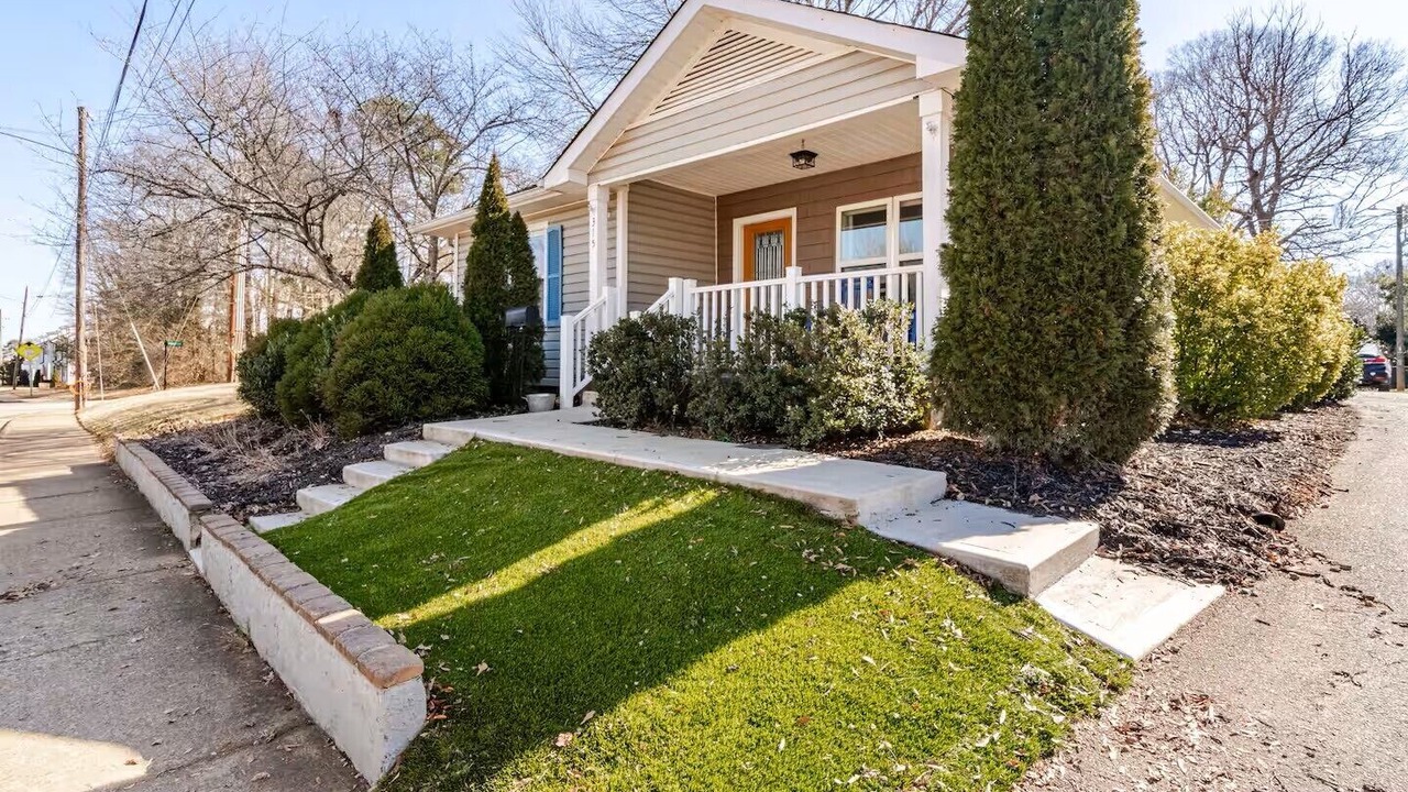 Photo of Outdoor in South Belmont