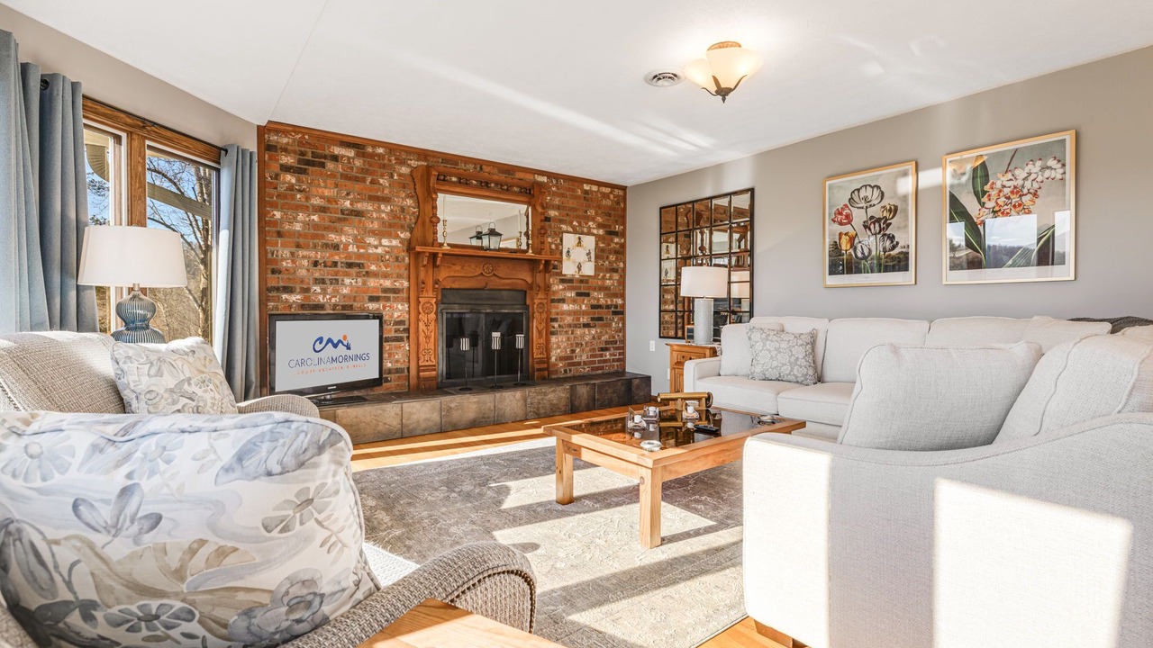 Photo of Livingroom in Candler