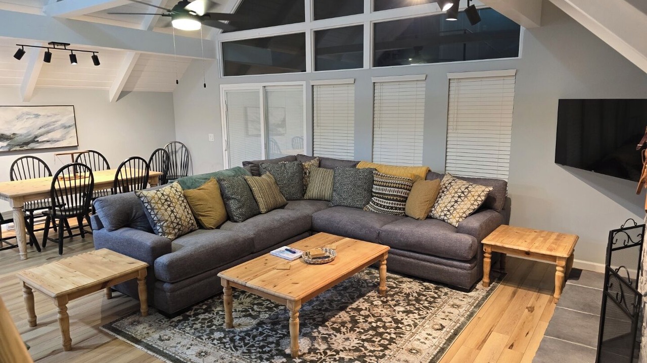 Photo of Livingroom in Waynesville