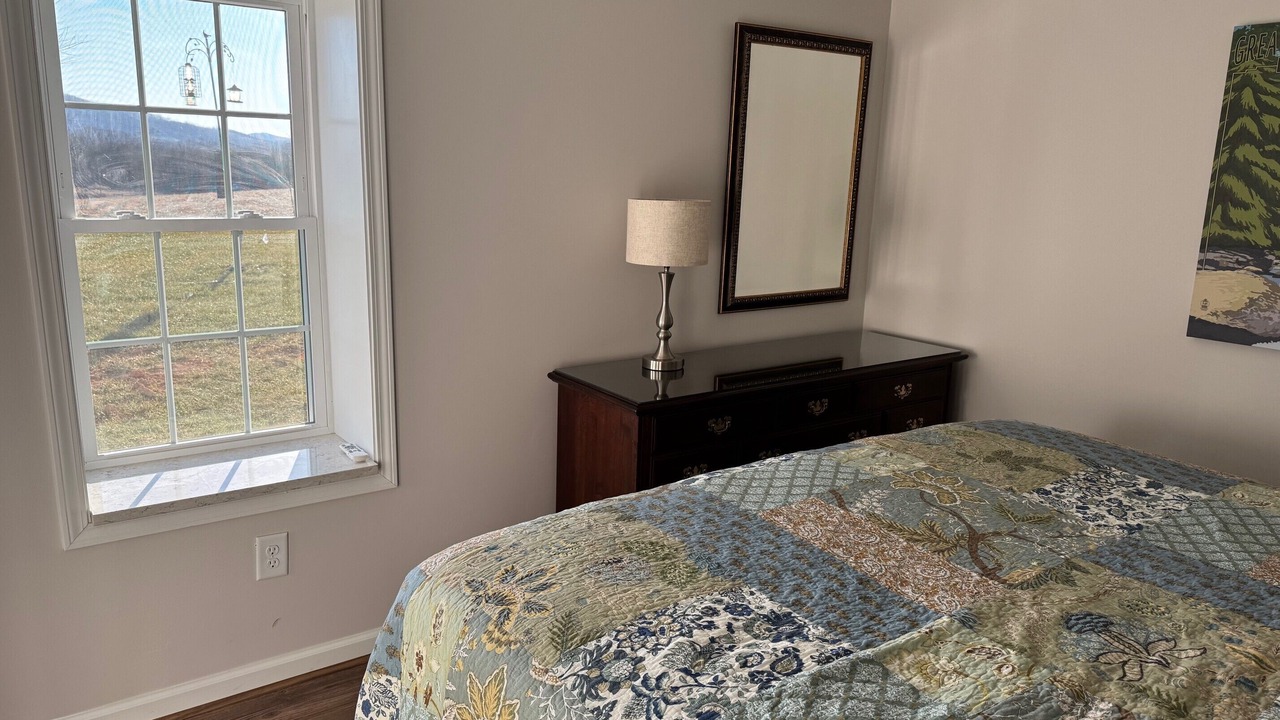 Photo of Bedroom in Jonesville