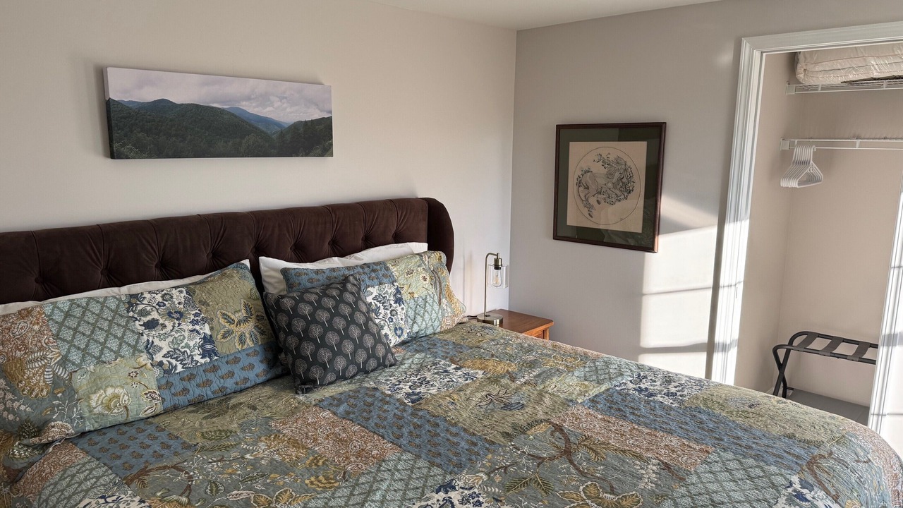 Photo of Bedroom in Jonesville
