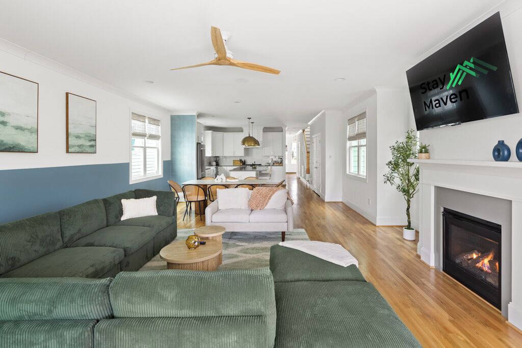 Photo of Livingroom in Southwest Raleigh