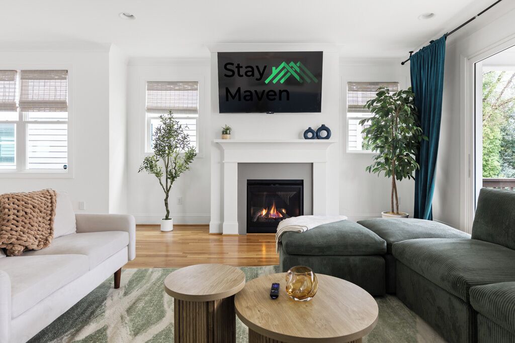 Photo of Livingroom in Southwest Raleigh
