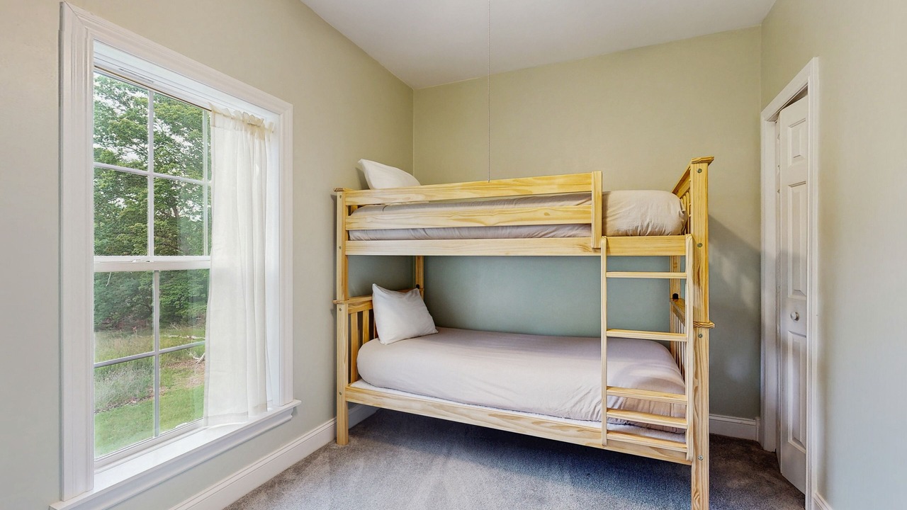 Photo of Bedroom in Arden