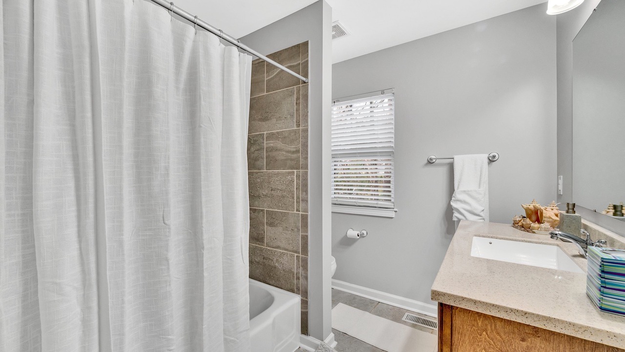 Photo of Bathroom in Lincoln Heights