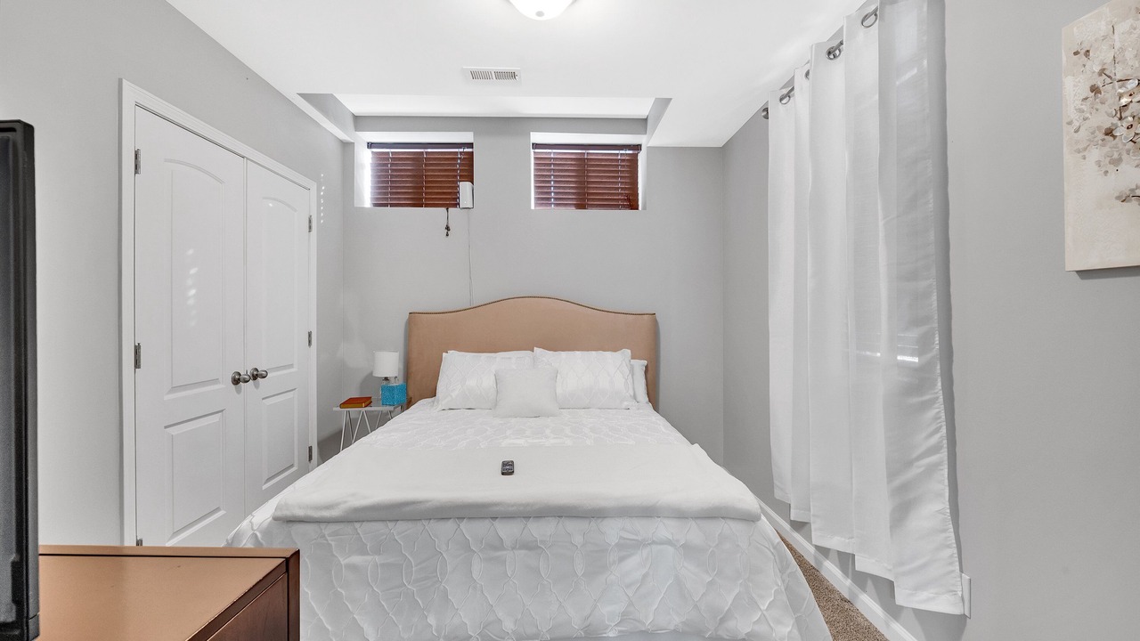 Photo of Bedroom in Lincoln Heights