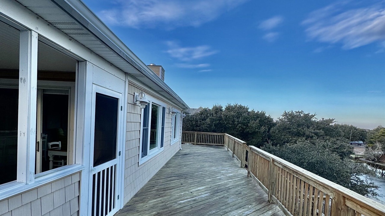 Photo of Patio Balcony in Carova Beach