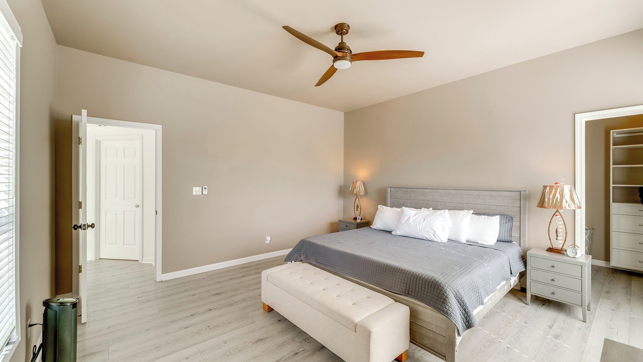 Photo of Bedroom in Scotts