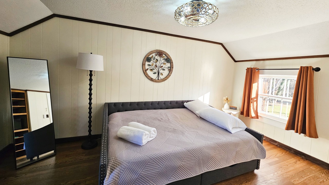 Photo of Bedroom in Olivia