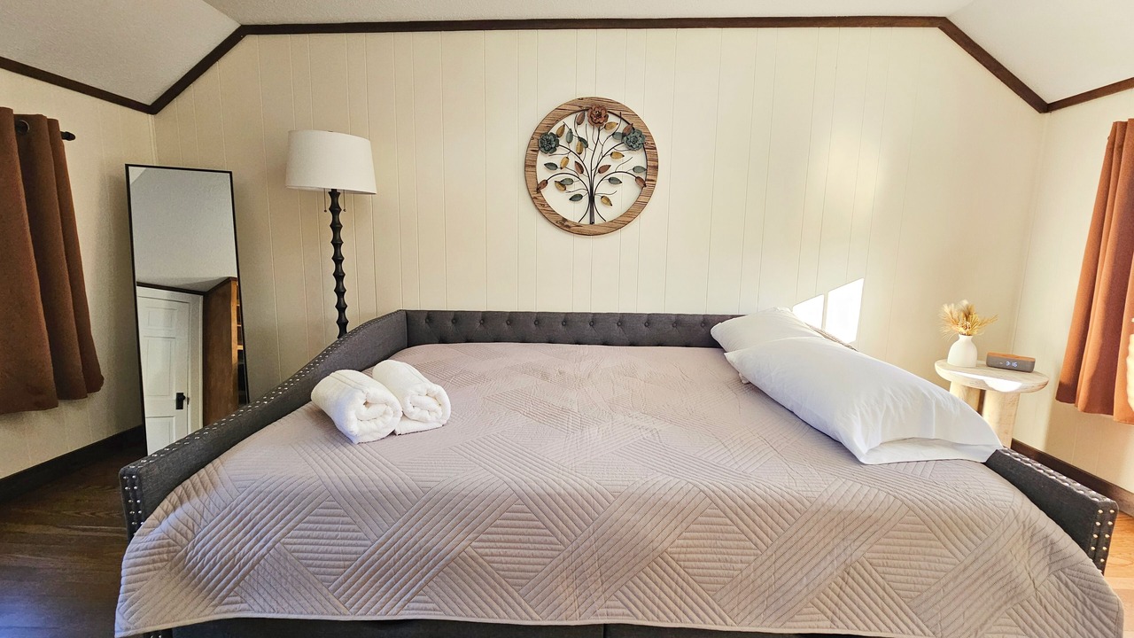 Photo of Bedroom in Olivia