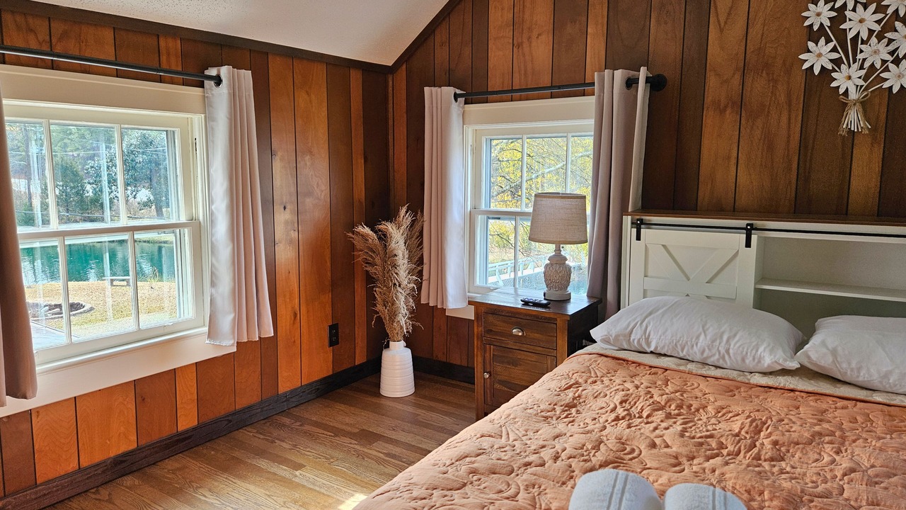 Photo of Bedroom in Olivia