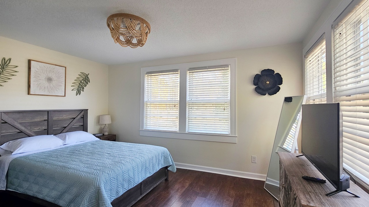 Photo of Bedroom in Olivia