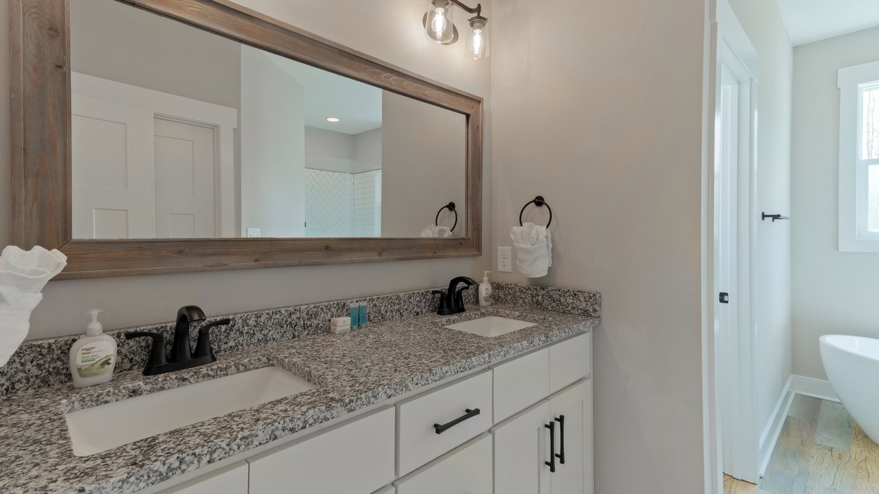 Photo of Bathroom in Zebulon