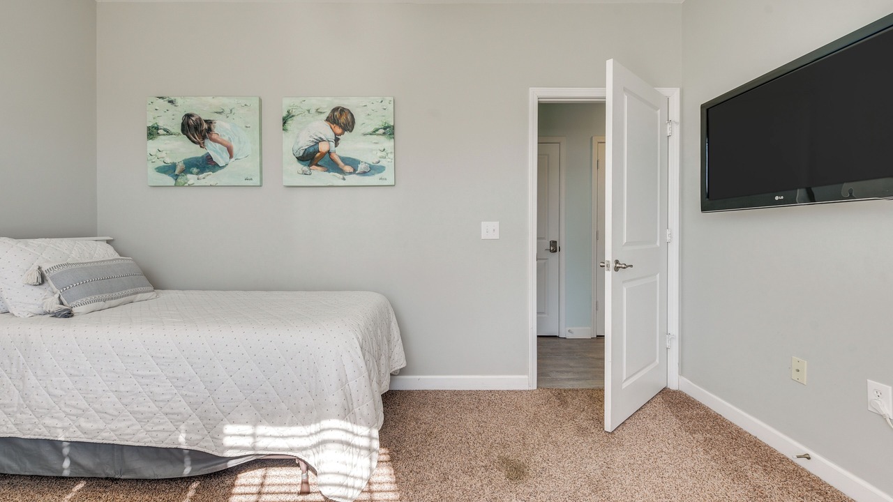 Photo of Bedroom in Calabash