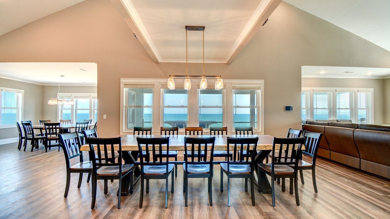 Photo of Livingroom in McCutcheon Field