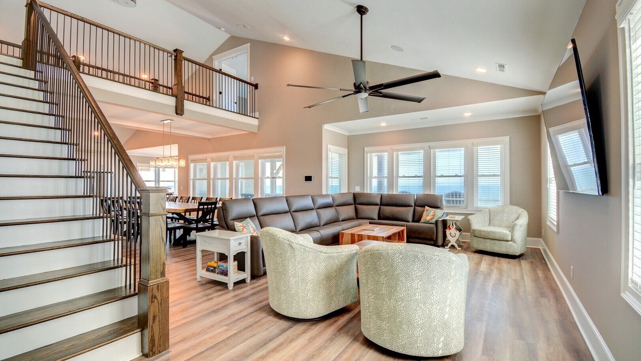 Photo of Livingroom in McCutcheon Field