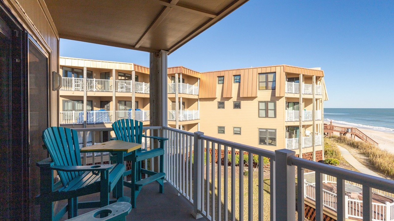Photo of Patio Balcony in McCutcheon Field