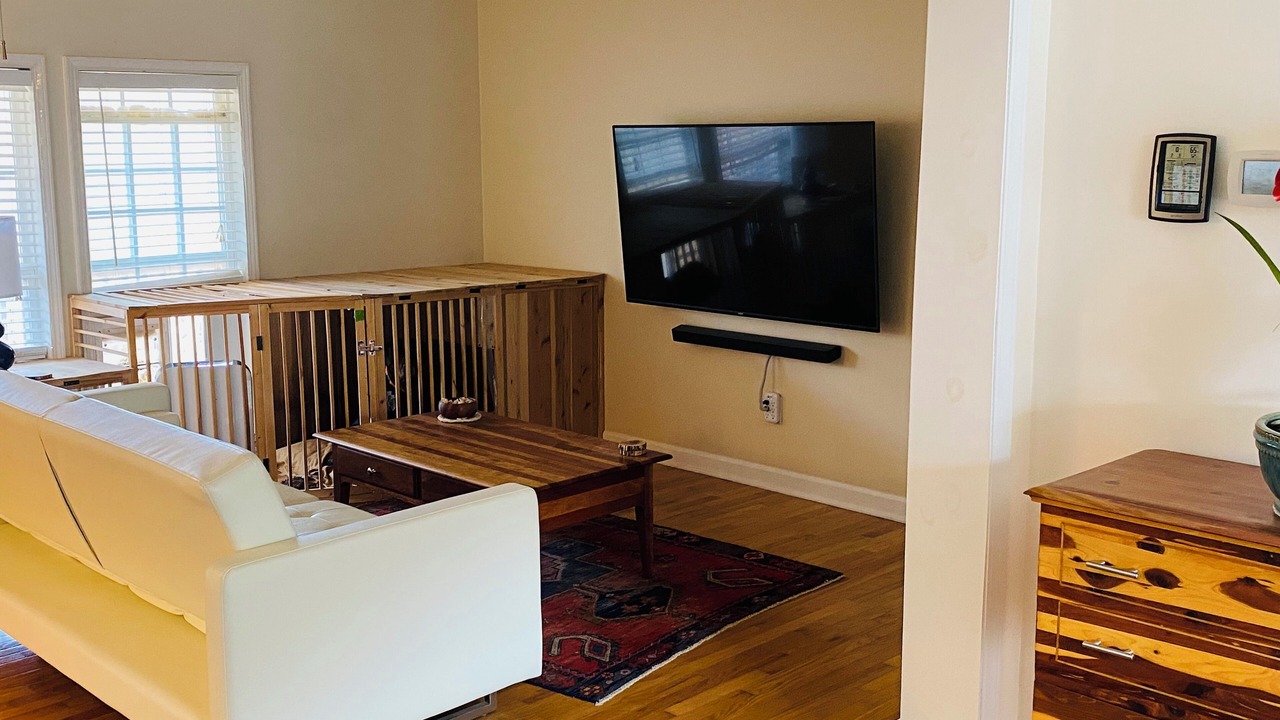 Photo of Livingroom in Candler