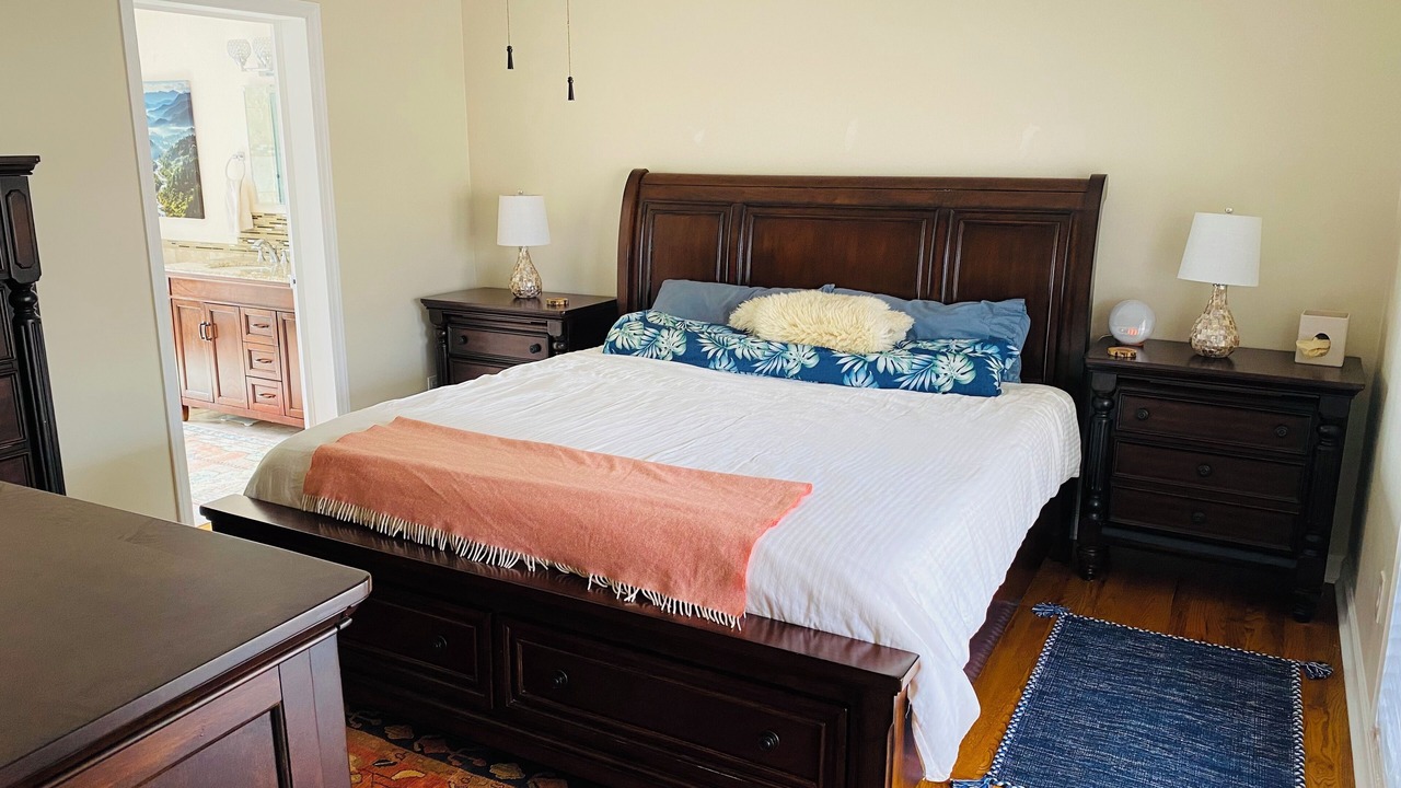 Photo of Bedroom in Candler