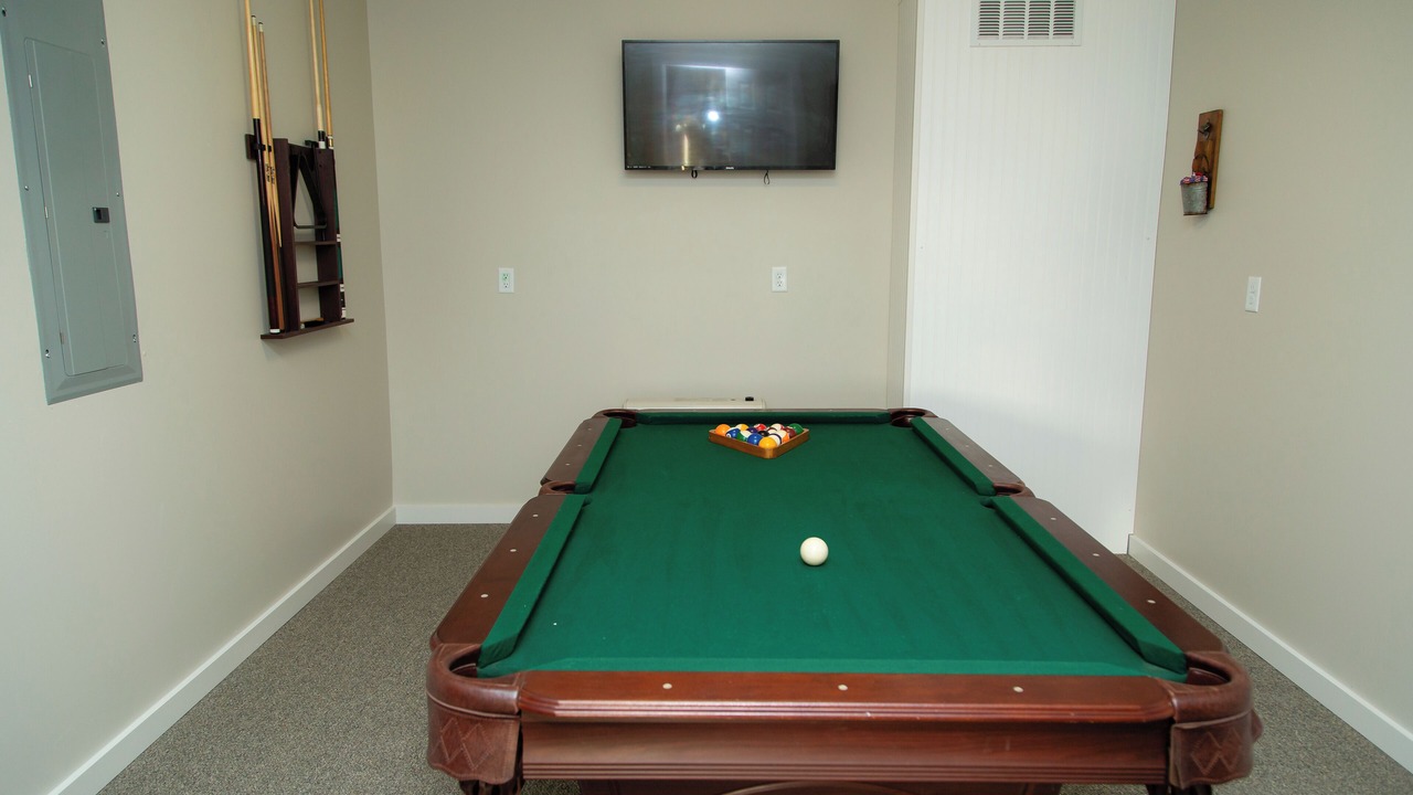 Photo of Bedroom in Hendersonville