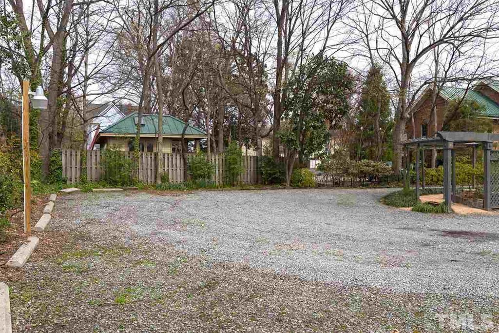 Photo of Outdoor in Historic Oakwood
