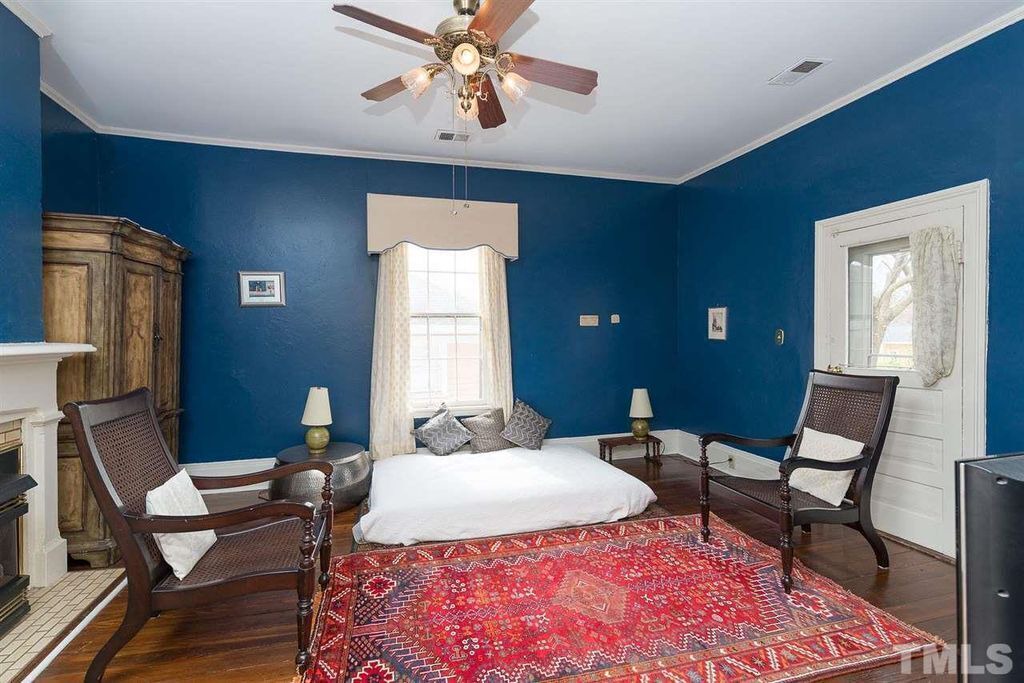 Photo of Bedroom in Historic Oakwood