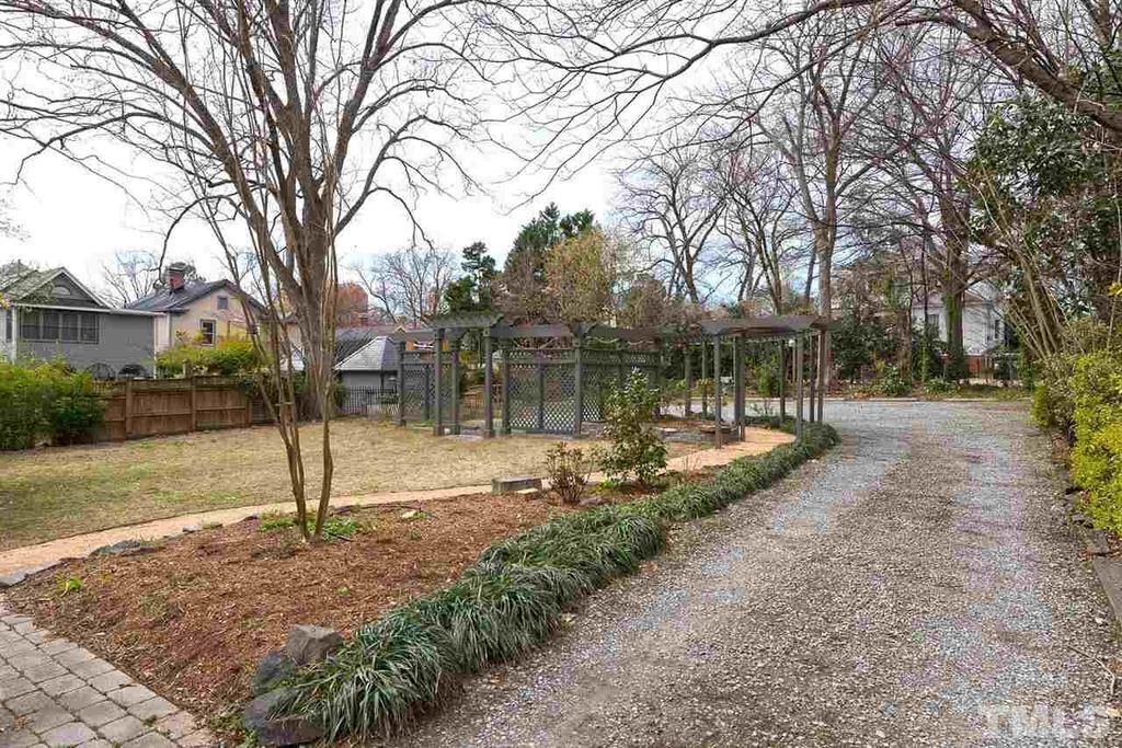 Photo of Outdoor in Historic Oakwood