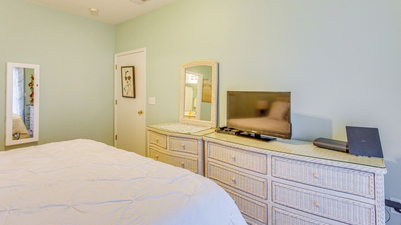 Photo of Bedroom in Sunset Beach