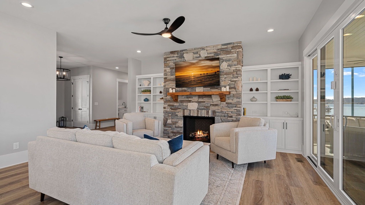 Photo of Livingroom in Lake Norman of Catawba
