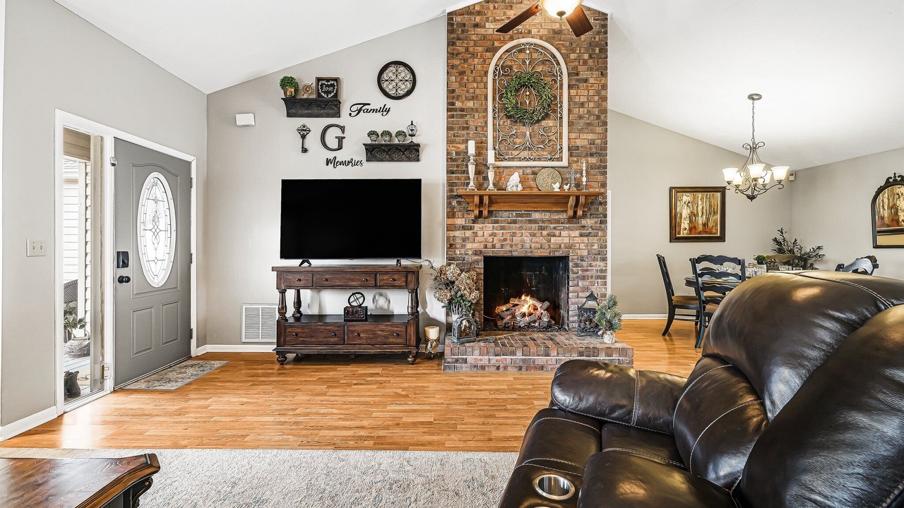 Photo of Livingroom in Skyland