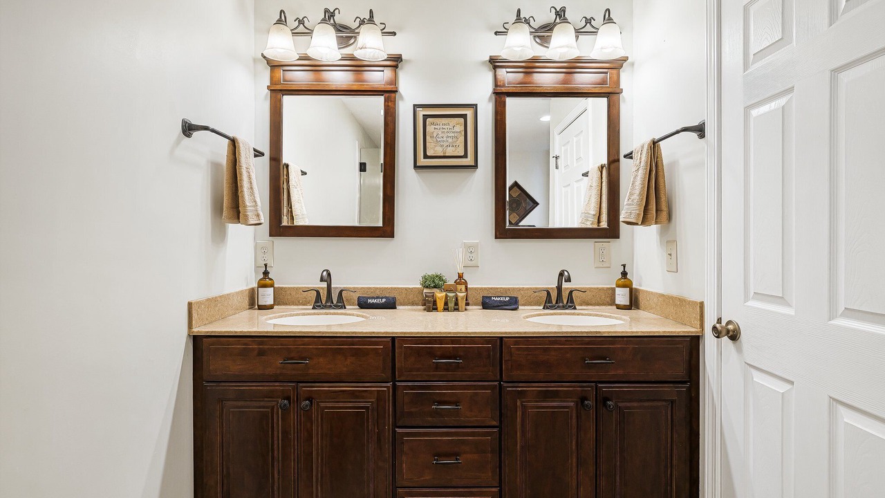 Photo of Bathroom in Skyland