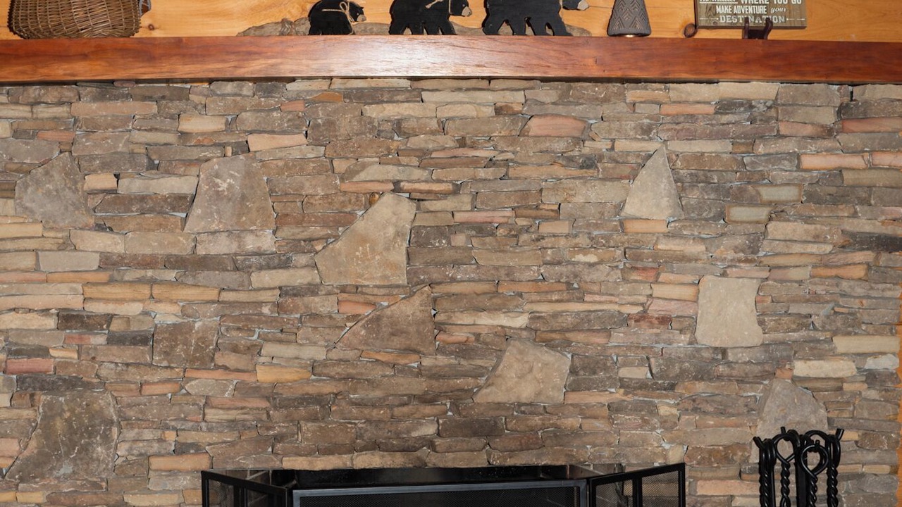 Photo of Livingroom in Brasstown