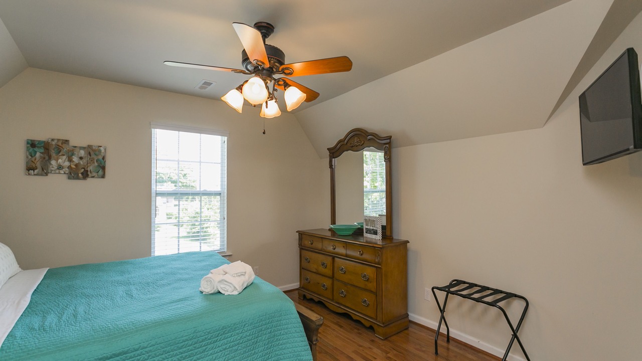 Photo of Bedroom in Eighth Avenue
