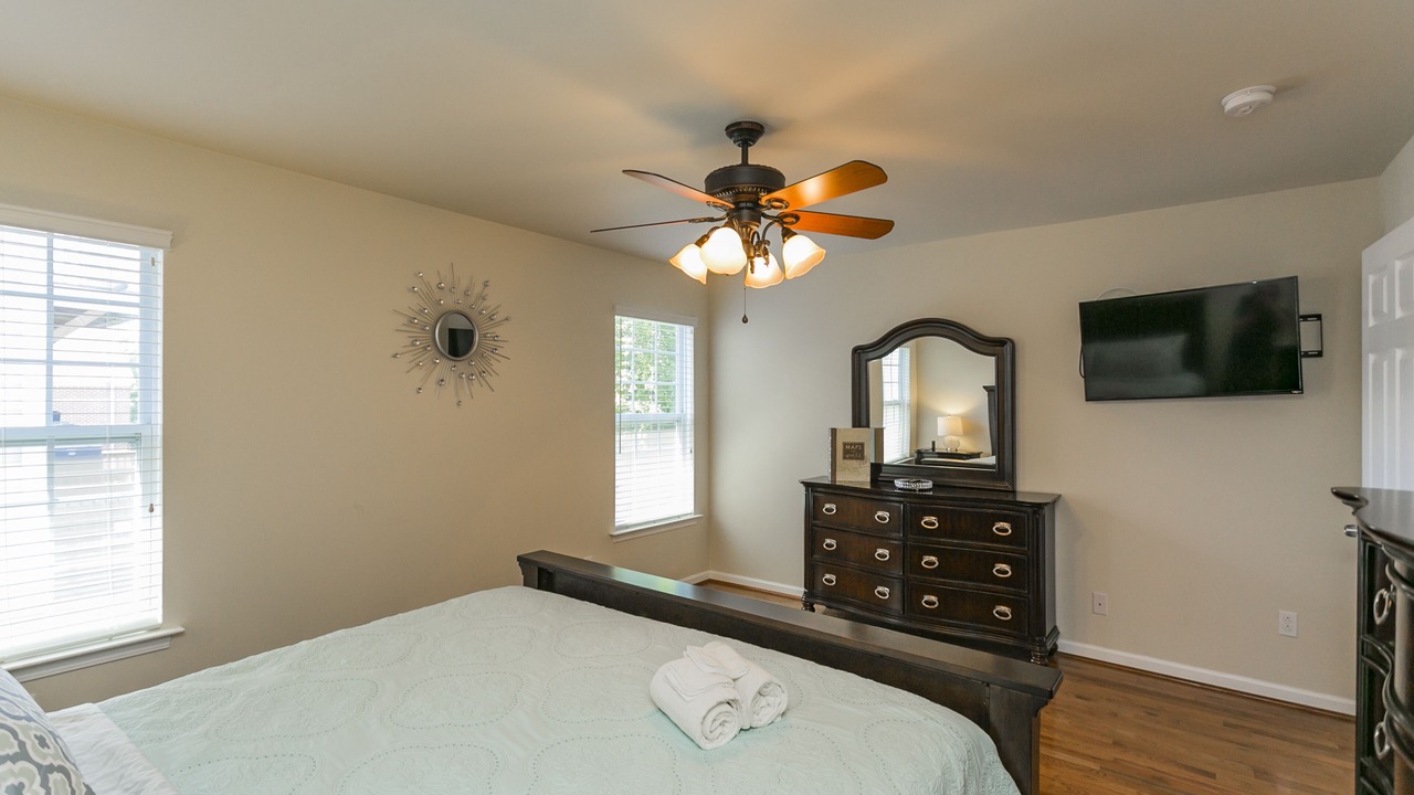 Photo of Bedroom in Eighth Avenue