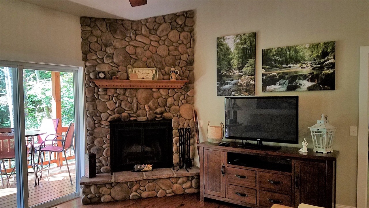 Photo of Livingroom in Waynesville