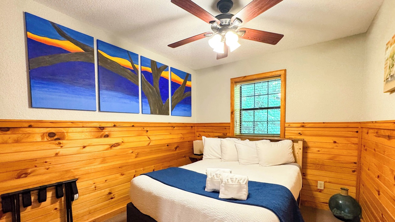 Photo of Bedroom in Cherokee