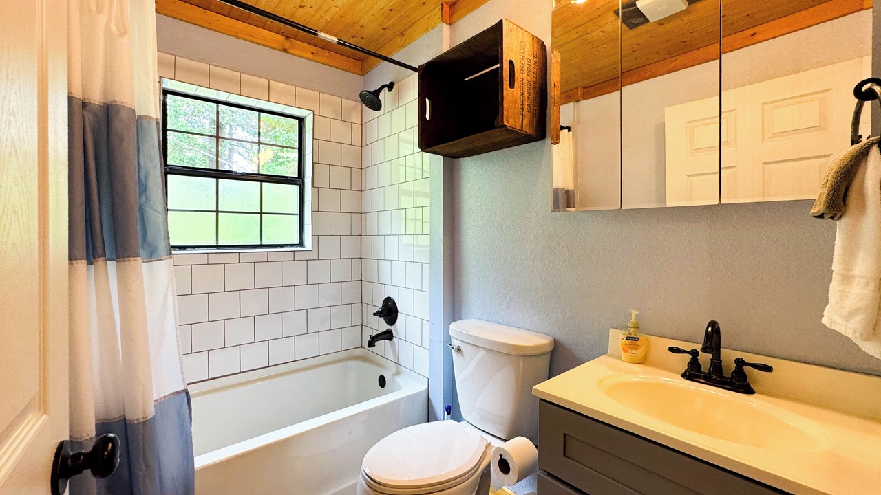 Photo of Bathroom in Cherokee